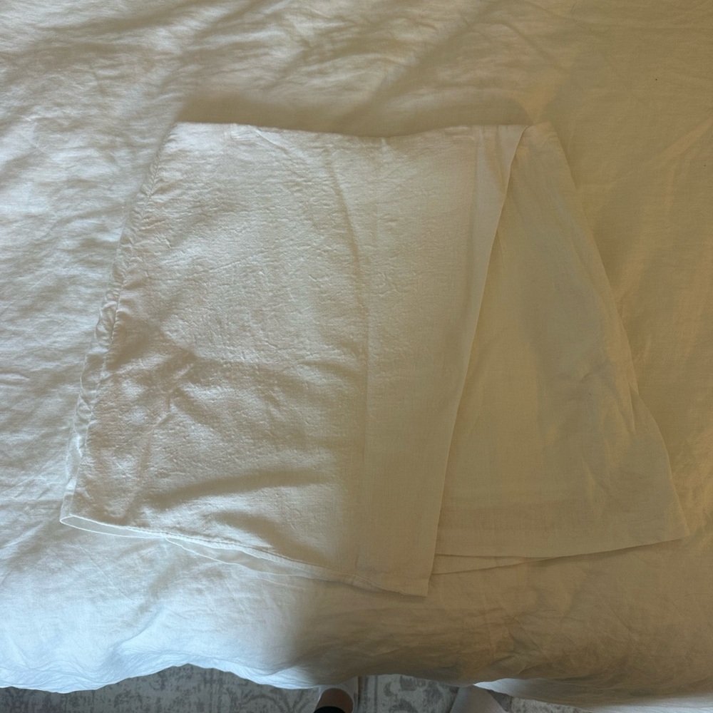 Abercrombie & Fitch White Linen Skort